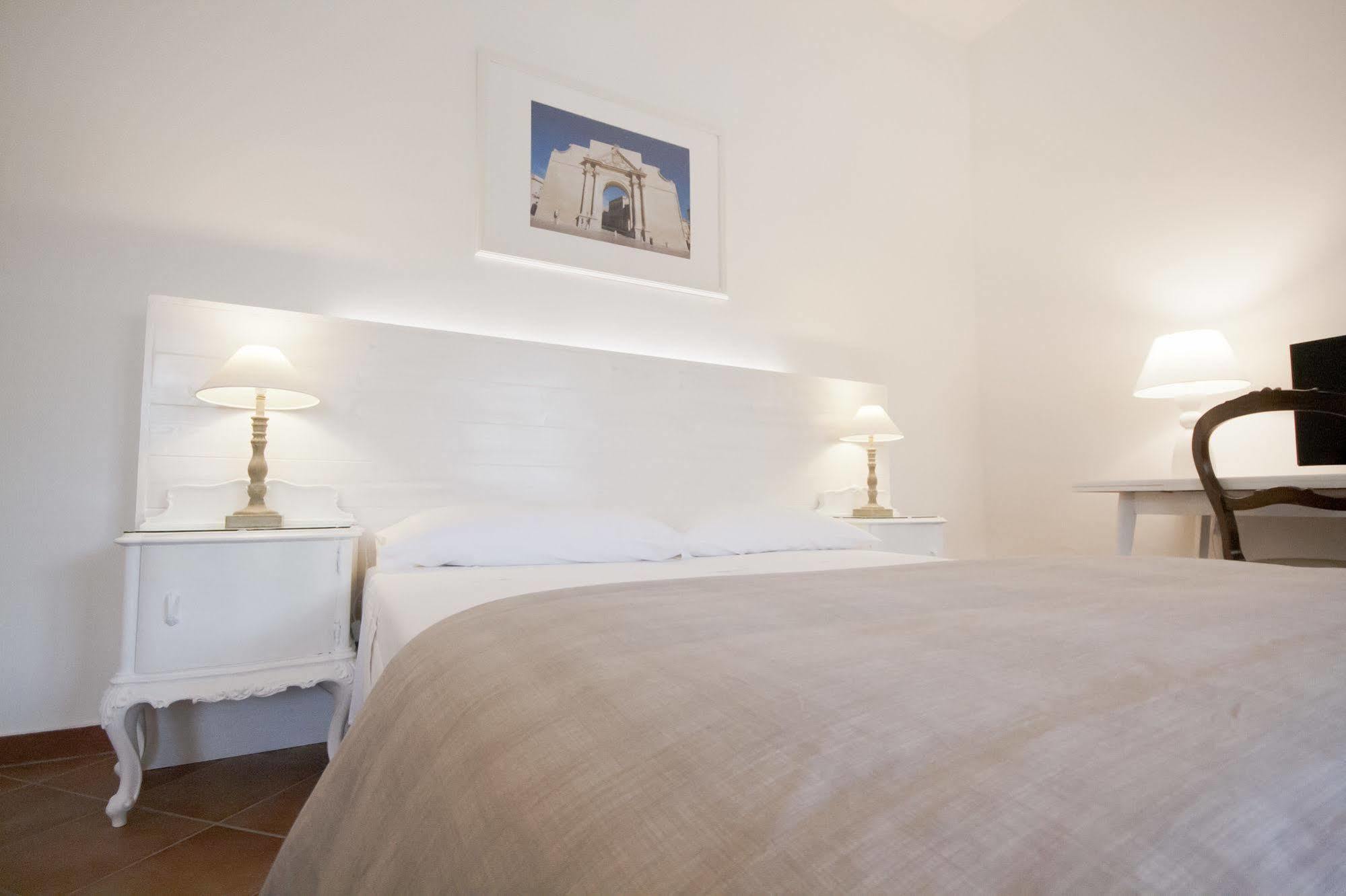 And So Bed & Breakfast Lecce Exterior foto